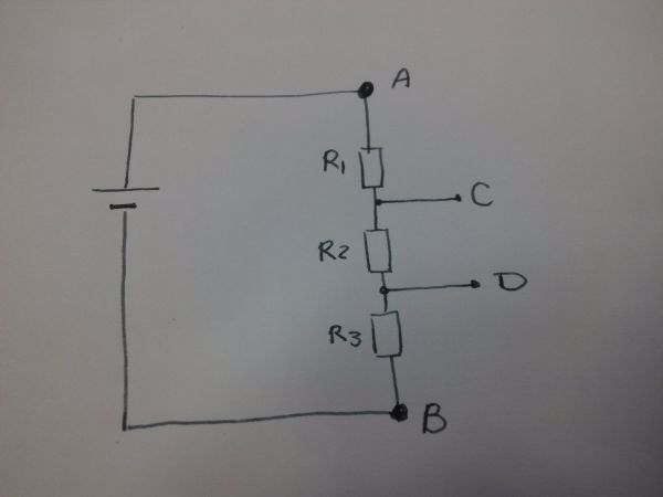 在电路中,任意两点之间的电位差称为这两点的电压,有点抽象,能举个
